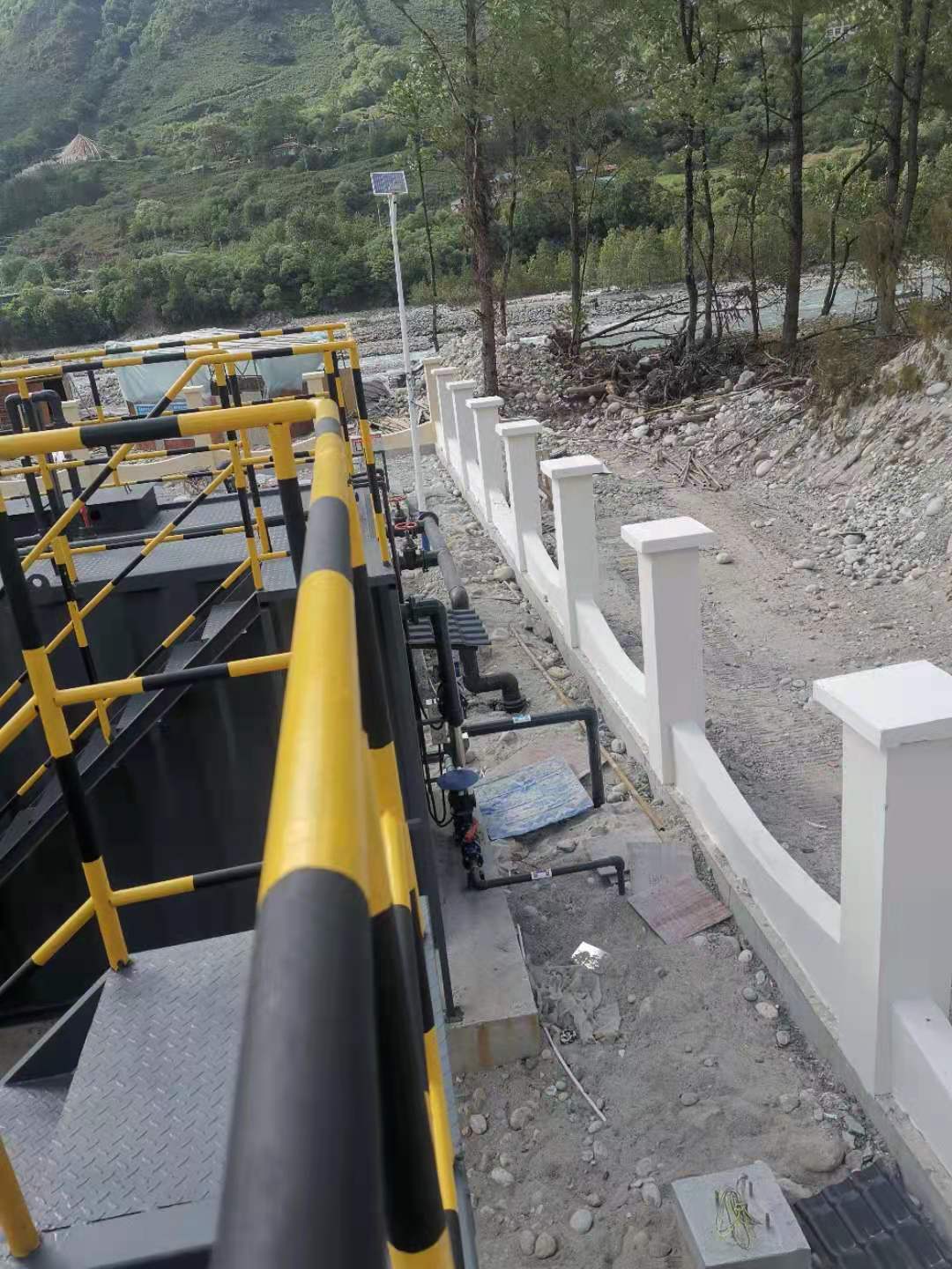 熱烈祝賀由我公司總承包的林芝市墨脫縣格當鄉污水處理工程項目目前順利完工